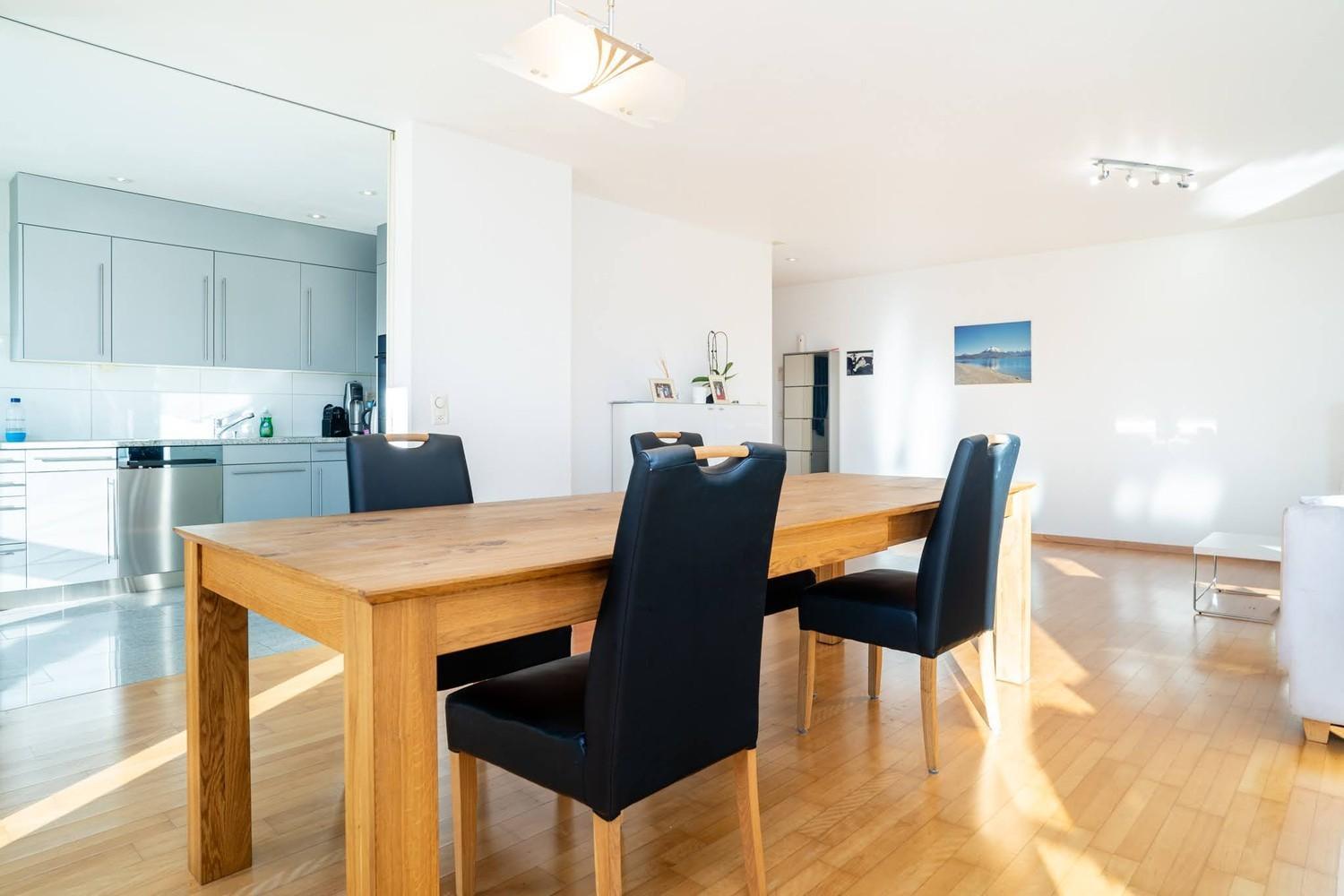 Vk - R - Zuerich Airport - Luxury - Home Stay - Raetschengaessli - Клотен Екстер'єр фото
