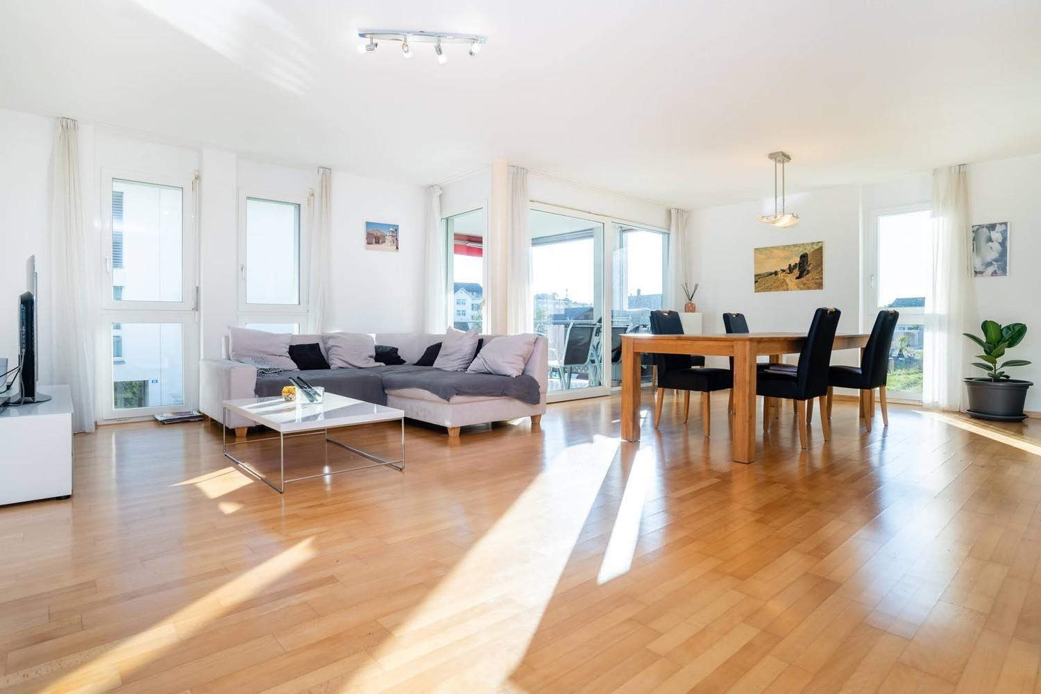 Vk - R - Zuerich Airport - Luxury - Home Stay - Raetschengaessli - Клотен Екстер'єр фото