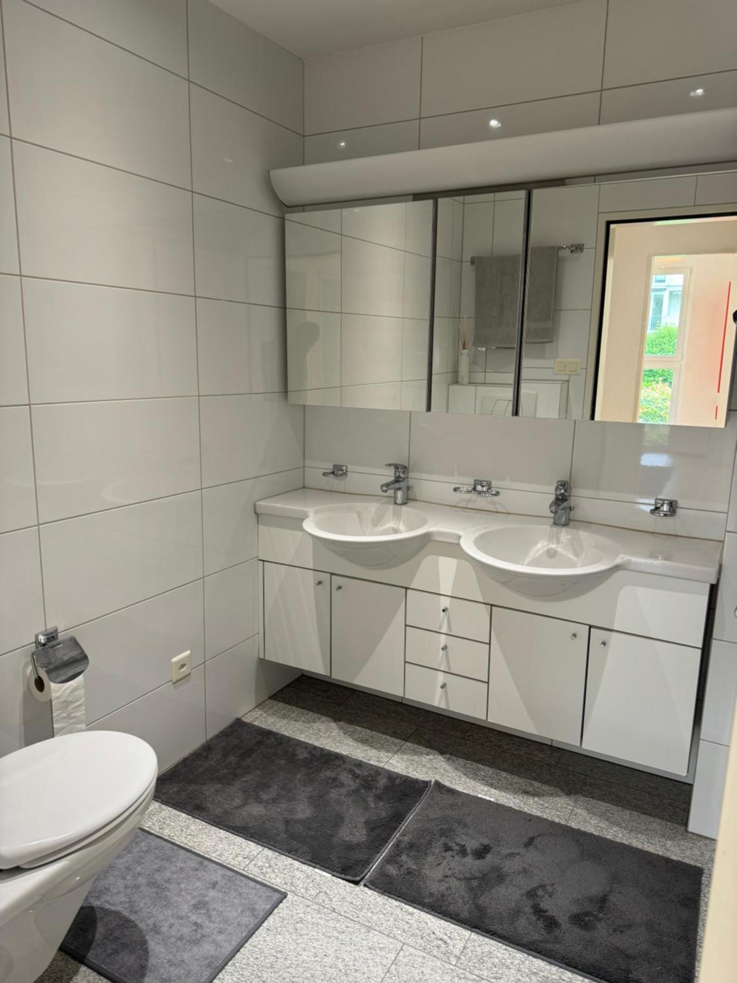 Vk - R - Zuerich Airport - Luxury - Home Stay - Raetschengaessli - Клотен Екстер'єр фото