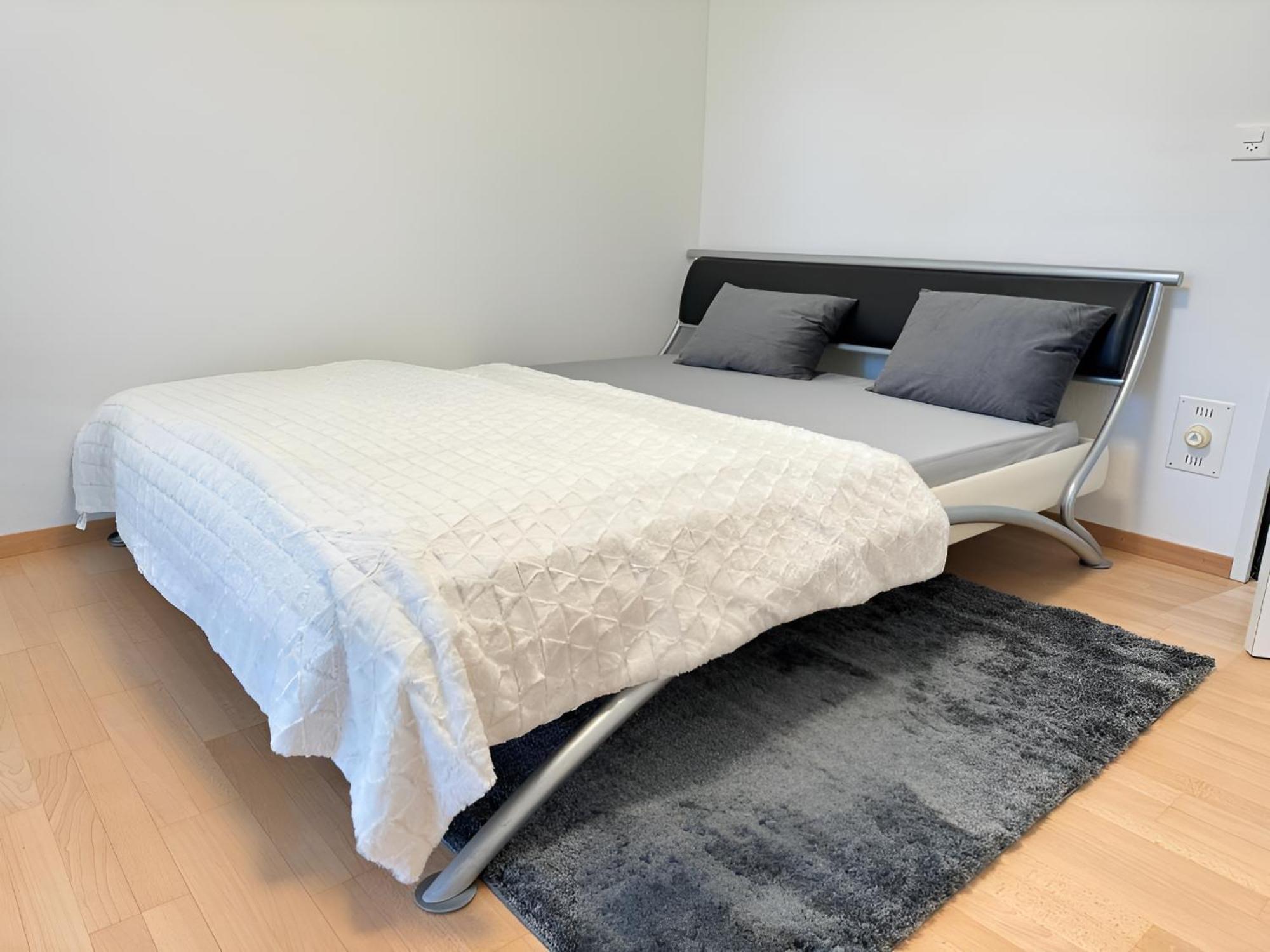 Vk - R - Zuerich Airport - Luxury - Home Stay - Raetschengaessli - Клотен Екстер'єр фото